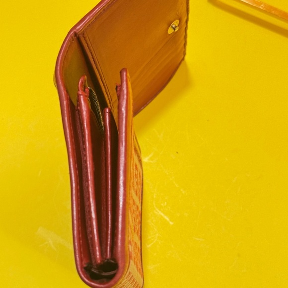 Fendi Red and Cream Monogram Wallet - Picture 2 of 13